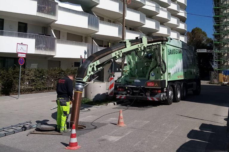 Saugbagger Frankfurt - Baumwurzelsanierung